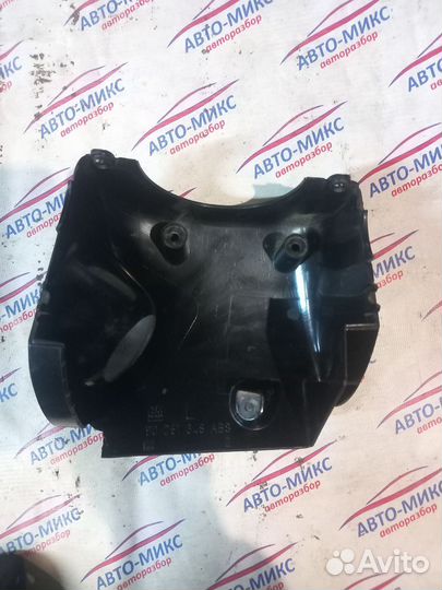 Opel astra F седан 1992 1.6 кожух рулевой низ