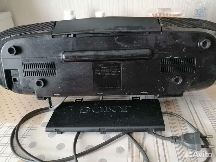 Радиоприемник-магнитола sony