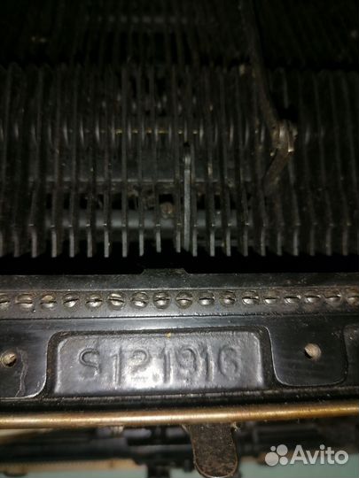 Печатная пишущая машинка Continental