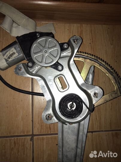 Стеклоподъемник