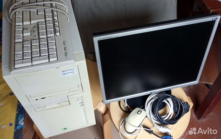 Компьютер Pentium-4 3Ггц с монитором