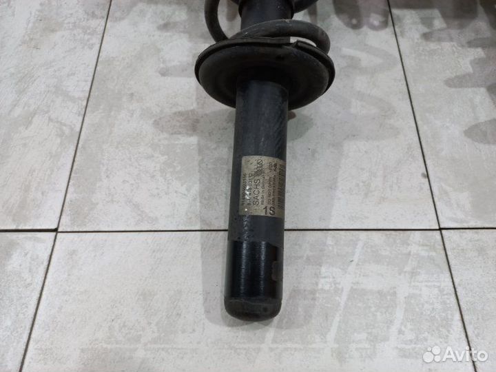 Стойки в сборе передние Audi A5 8T CDN 2010