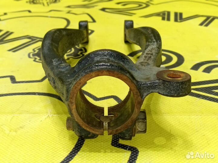 Кронштейн амортизатора передний левый Mazda Mazda6