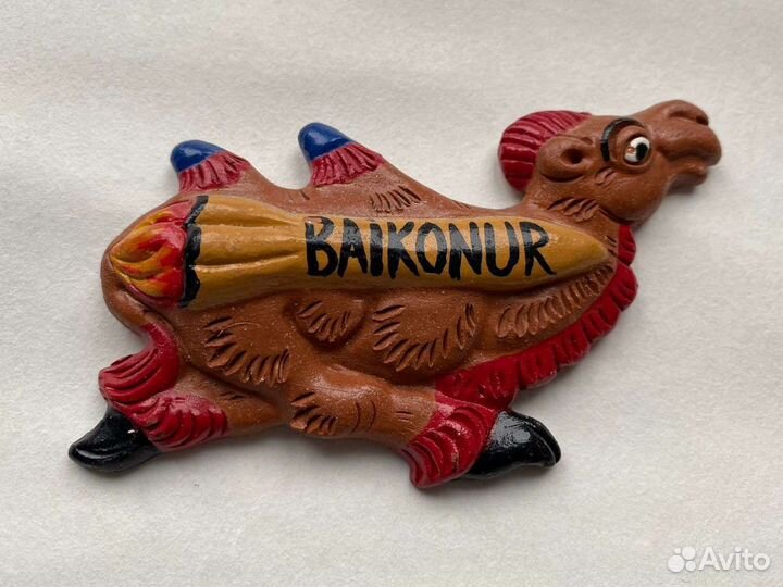 Магниты на холодильник из разных стран