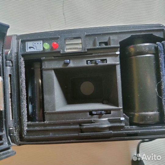 Плёночный фотоаппарат Polaroid