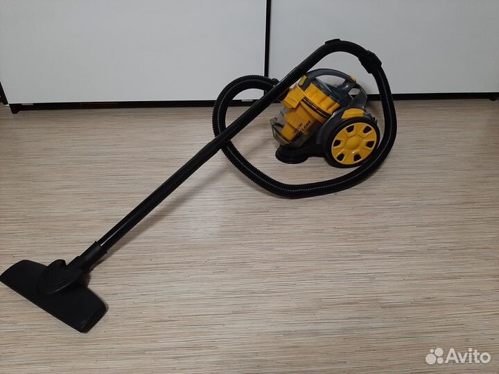 Продам новый пылесос Starwind