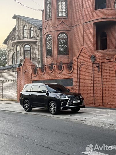 Lexus LX 5.7 AT, 2016, 126 500 км