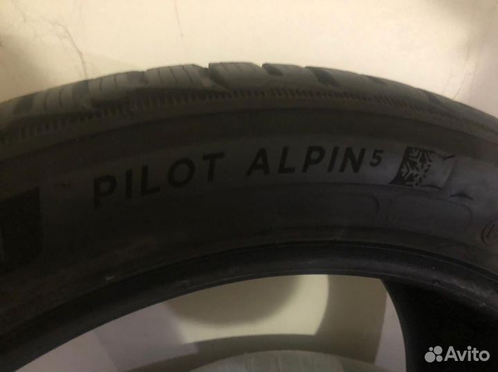 Michelin Pilot Alpin 5 245/40 R18