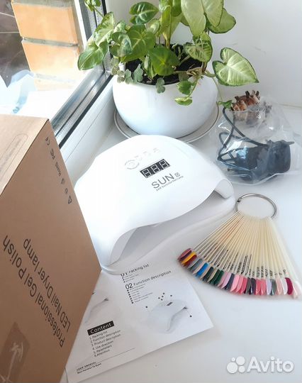 Лампа и гель-лаки набором