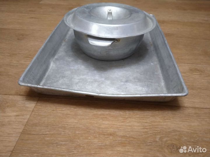 Поднос, чашка и крышка новая из алюминия