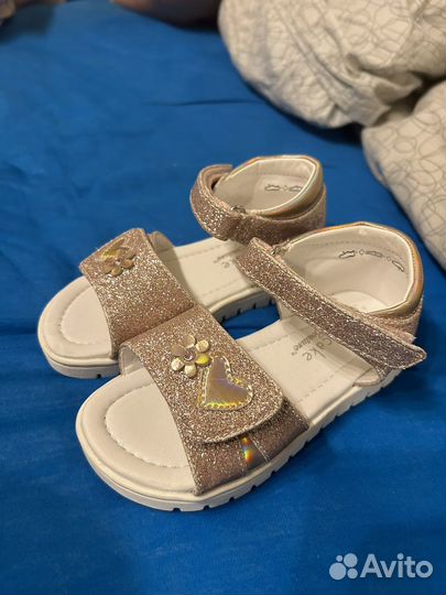Сандалии для девочки