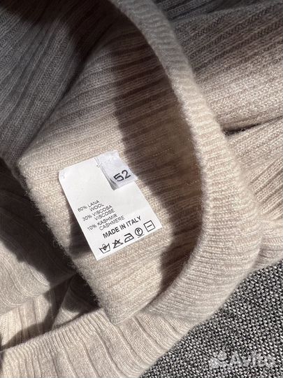 Свитер кашемировый Италия