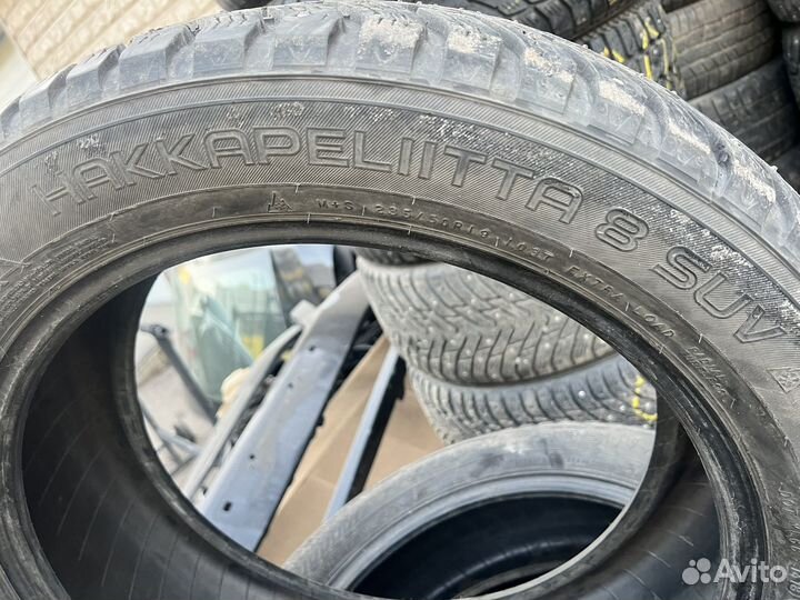 Nokian Tyres Hakkapeliitta 8 SUV 235/50 R19 103T