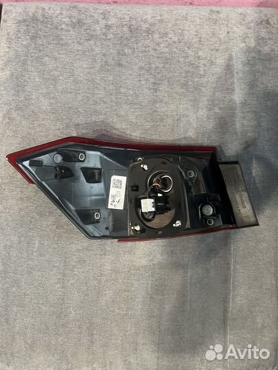 Задний фонарь правый стопарь