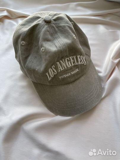 Бейсболка новая