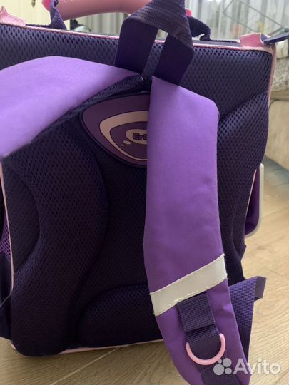 Два школьных рюкзака