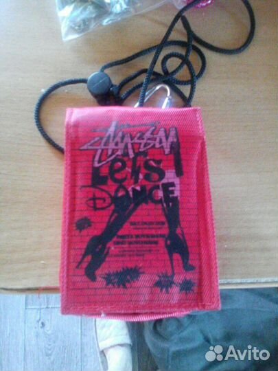 Чехлы на айфон и vivo,сумочки -мини