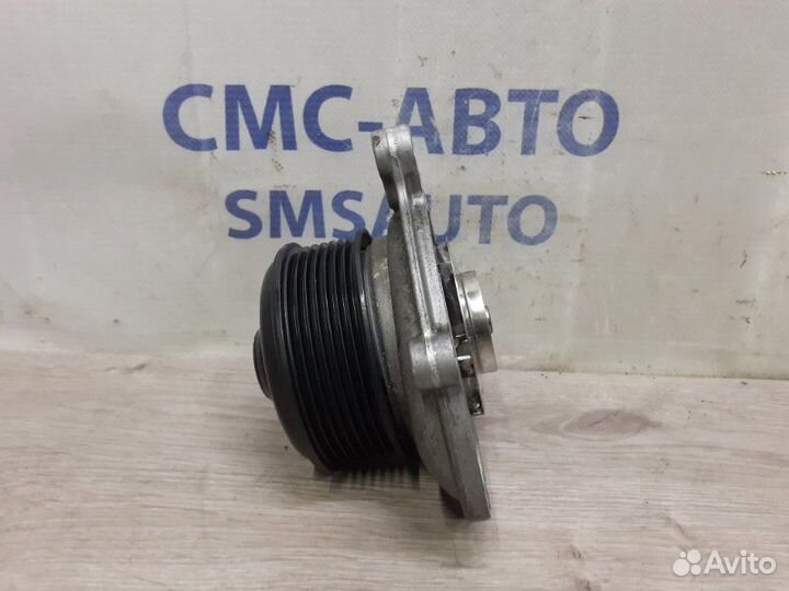 Помпа системы охлаждения Mercedes-Benz Ml W166