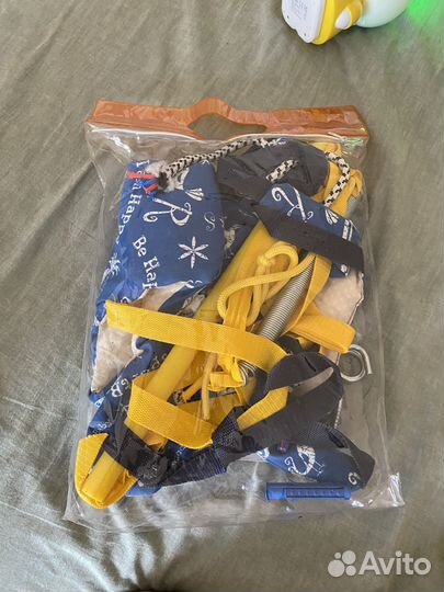 Прыгунки и круг на шею для плавания