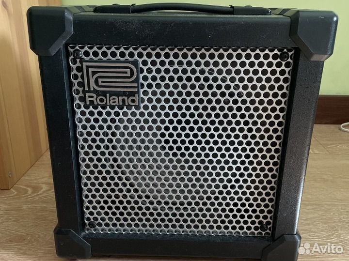 Комбоусилитель для гитары и бас-гитары