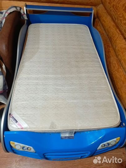 Детская кровать машина с матрасом