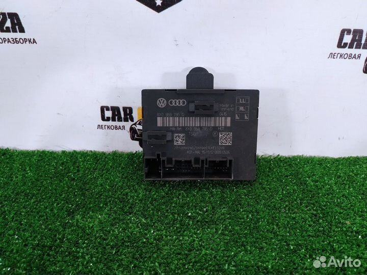 Блок модуль управления дверью Audi A1 8X