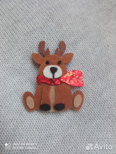 Брошь Значок Новый