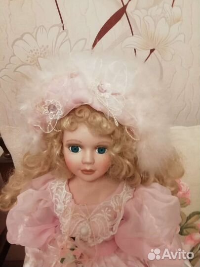Кукла фарфоровая антикварная
