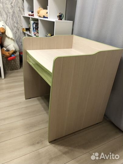 Детский письменный стол бу