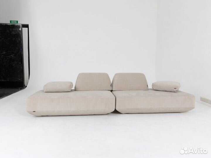 Диван прямои 4400х1700 мм