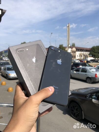 iPhone 8 plus 64gb