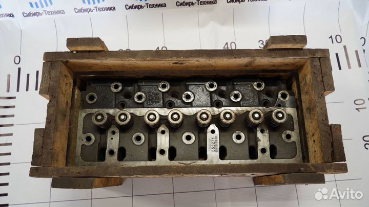 Головка блока цилиндра (YM729901-11700) Komatsu