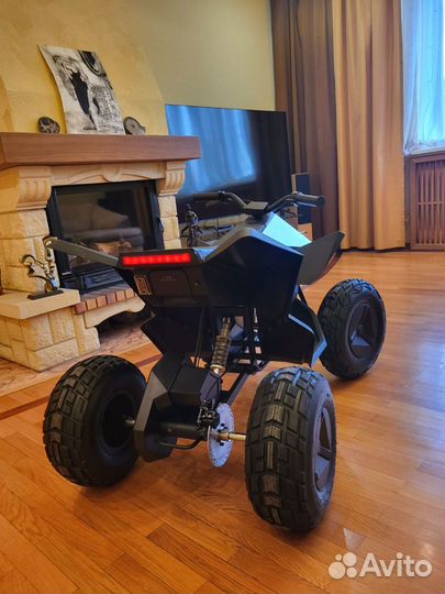 Детский квадроцикл Tesla Cyberquad