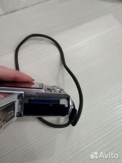 Компактный фотоаппарат