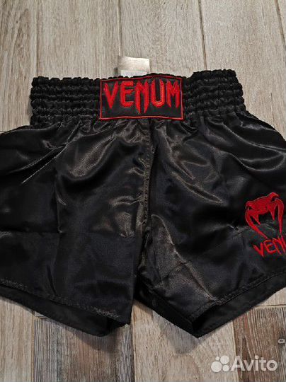 Шорты venum. Classic muay thai shorts