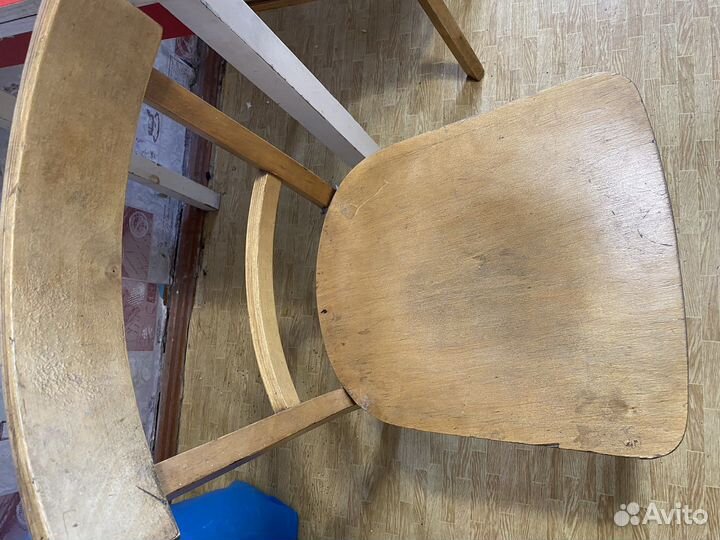 Стол и 4 стула