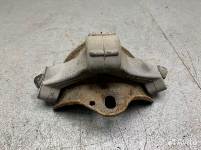 Подушка глушителя задняя Volkswagen Caddy 3 1.9