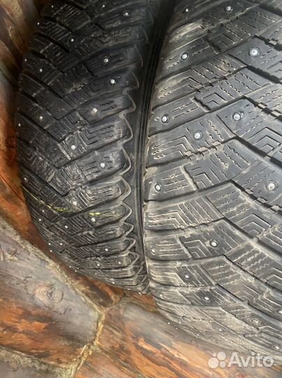 Goodyear UltraGrip Ice Arctic SUV 215/65 R17 99