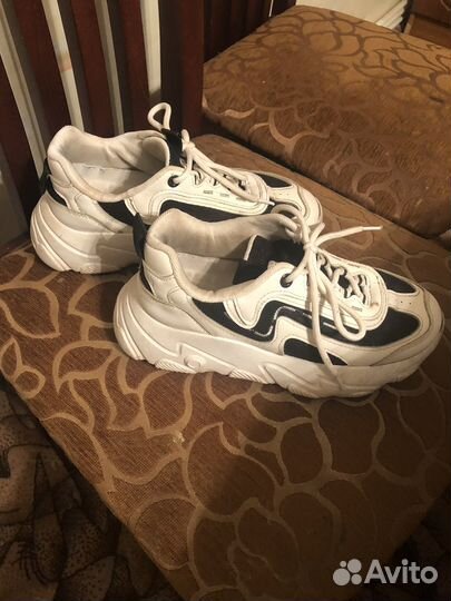 Кроссовки на девочку