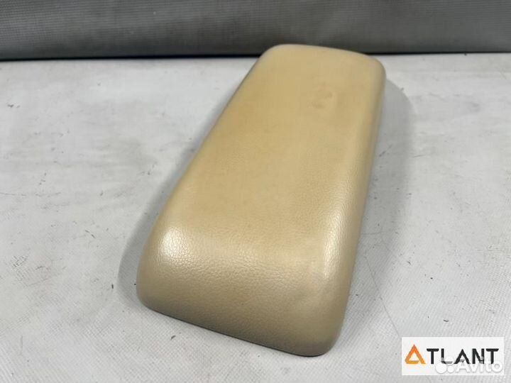 Крышка бардачка nissan tiida,tiida latio