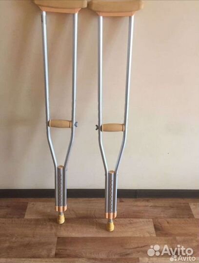 Костыли подмышечные