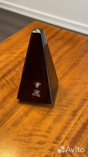 Метроном механический