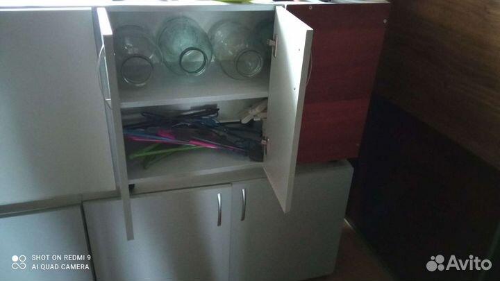 Тумбы пристенные