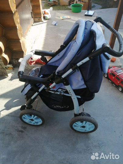 Прогулочная коляска