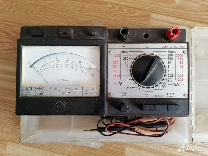 Прибор электроизмерительный комбинированный