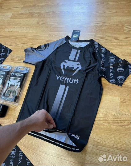 Детский рашгард для занятий мма от бренда Venom