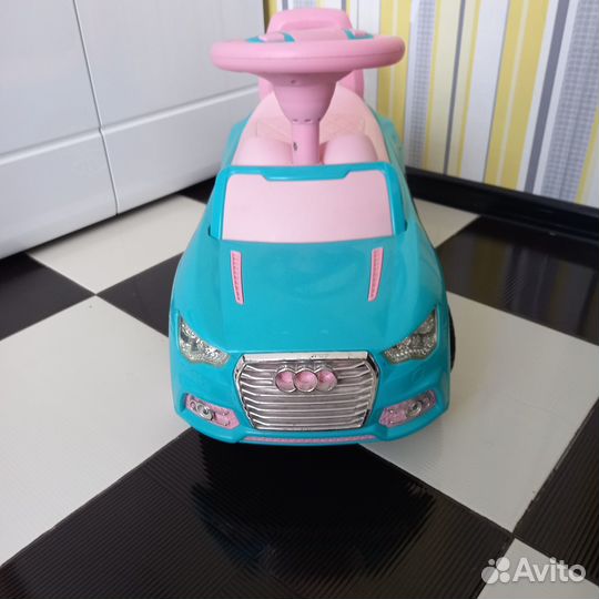 Детский автомобиль