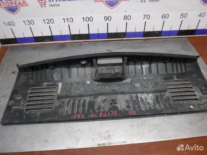 Обшивка панели задка Opel Astra H Z18XER 2008