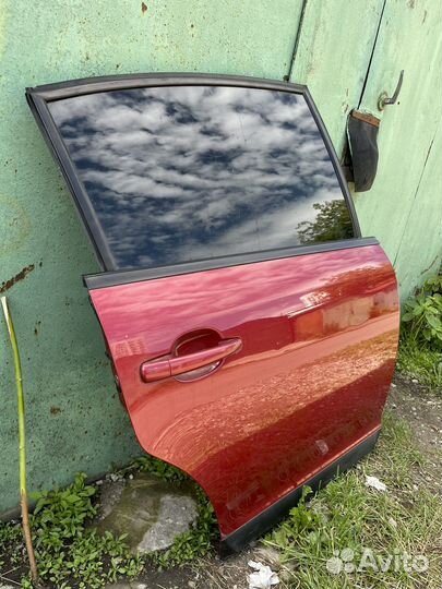 Задняя правая дверь Ситроен С4