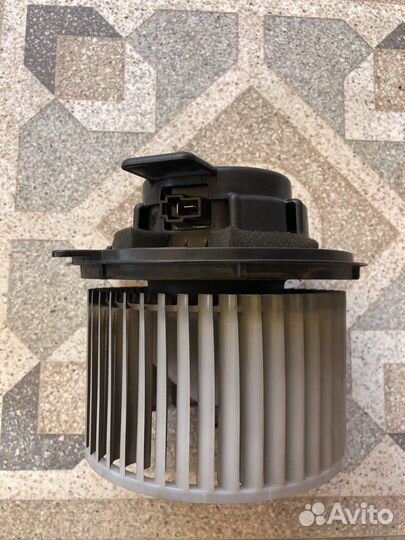 Мотор печки Suzuki SX4